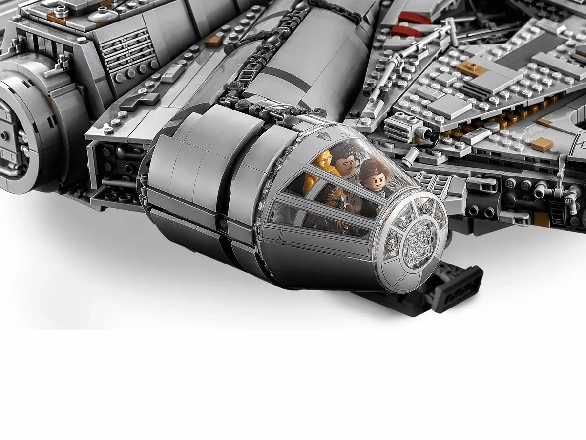 Détail du LEGO UCS Faucon Millenium 75192