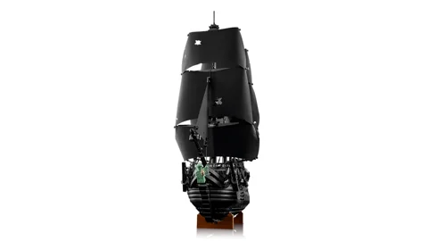 Le bateau pirate du capitaine Jack Sparrow — Vue produit 4