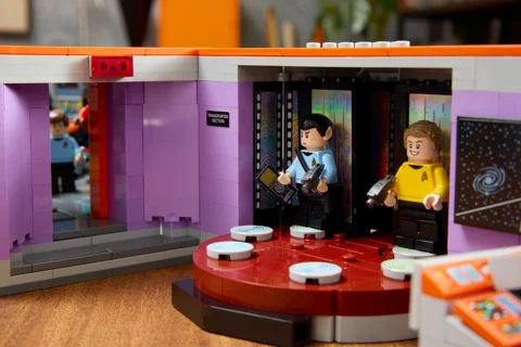 LEGO 11385 Star Trek : la passerelle de l’Enterprise — visuel officiel 6