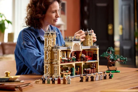 LEGO 21373 Downton Abbey — visuel officiel 3