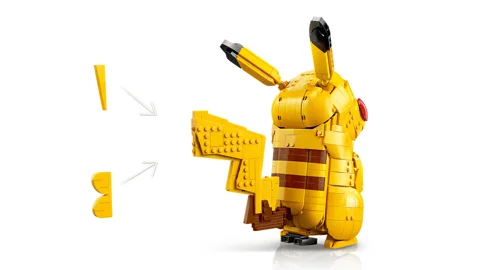 Pokémon Pikachu et Poké Ball — Vue produit 5