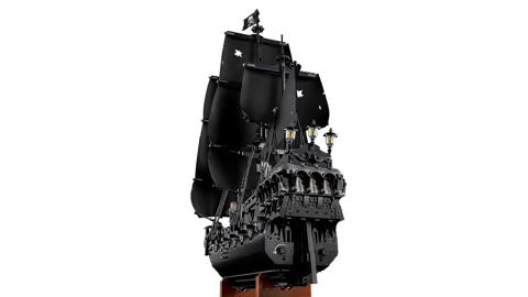Le bateau pirate du capitaine Jack Sparrow — Vue produit 5